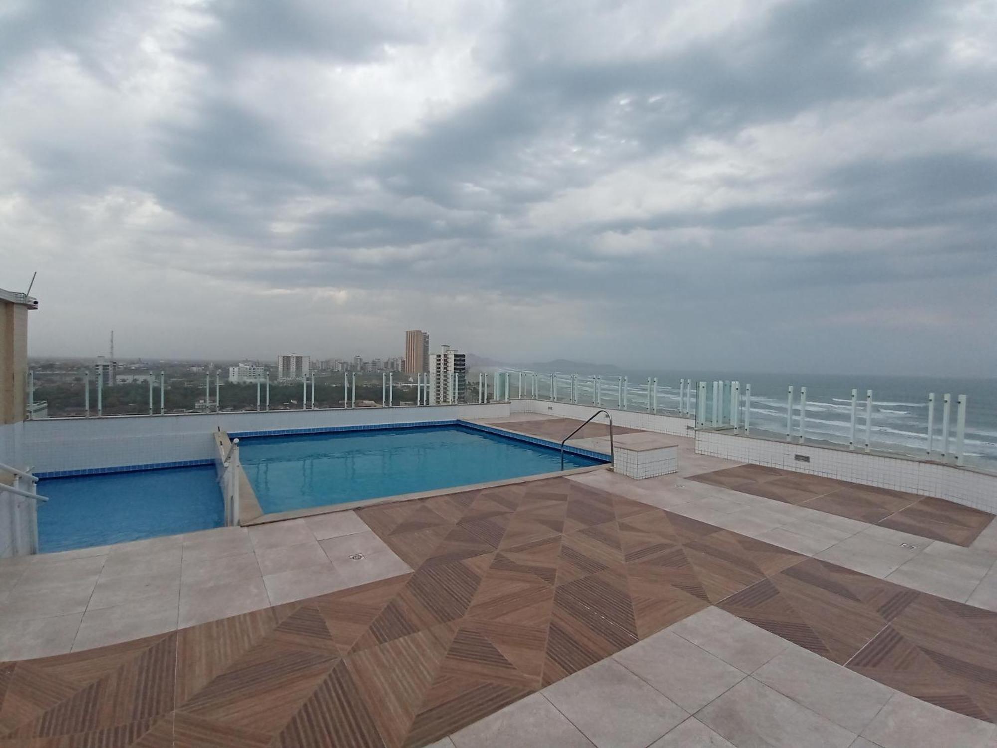 Praia Grande Beachfront Apartment: Sea View Penthouse with Pool Exterior photo
